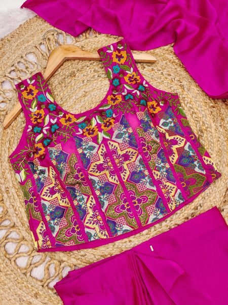 Splendid Pink Elegant Rangoli Silk Saree for Wedding and Reception Wear Ready To Wear Saree 