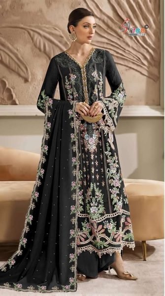 Statement Black Ethnic Suit Set with Luxury Embroidery and Dupatta Pakistani Suits Wholesale