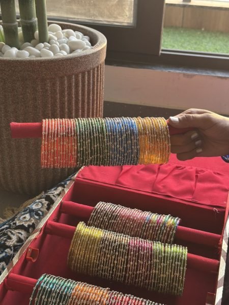 Stone Glass Bangles with Diamond Shine Storage Box Collection Fashion Accessories Wholesale