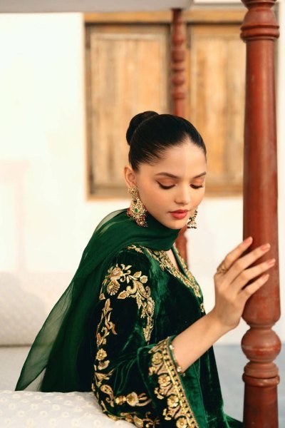 Stunning Dark Green Premium Velvet Kurti Palazzo Set with Georgette Dupatta for Party Ready To Wear Collection