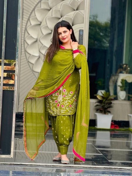 Stunning Festive Patiala Dhoti Outfit with Lace Border Dupatta Ready To Wear Collection
