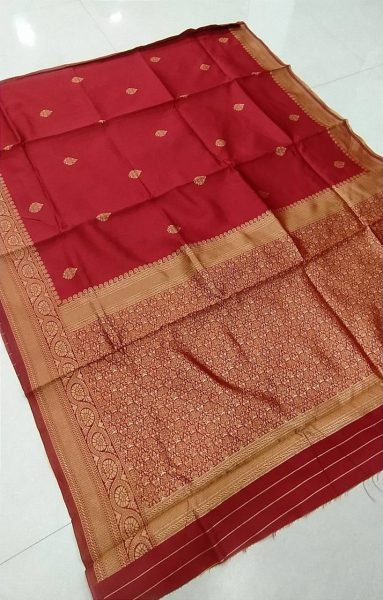 Stunning Maroon Lichi Silk Saree with Traditional Style and Matching Blouse Silk Sarees Wholesale