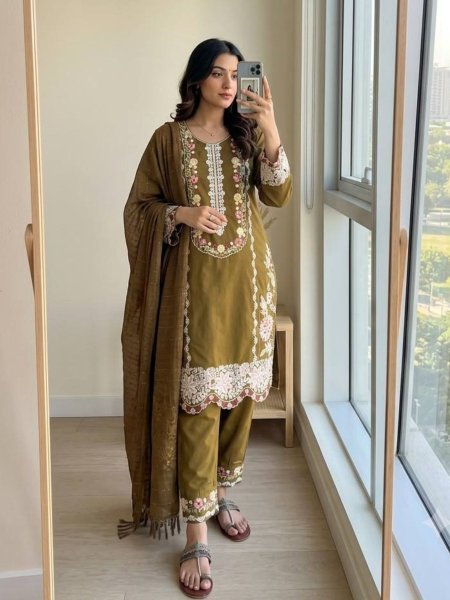 Stunning Olive Green Satin Kurti Set With Ready Made Lace On Dupatta For Boutique Business Ready To Wear Suit