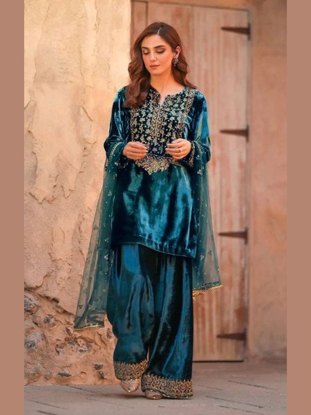 Stunning Velvet Embroidered Kurti Plazzo Set with Dupatta for Bulk Buyers at Manufacturer Rate Winter Wear