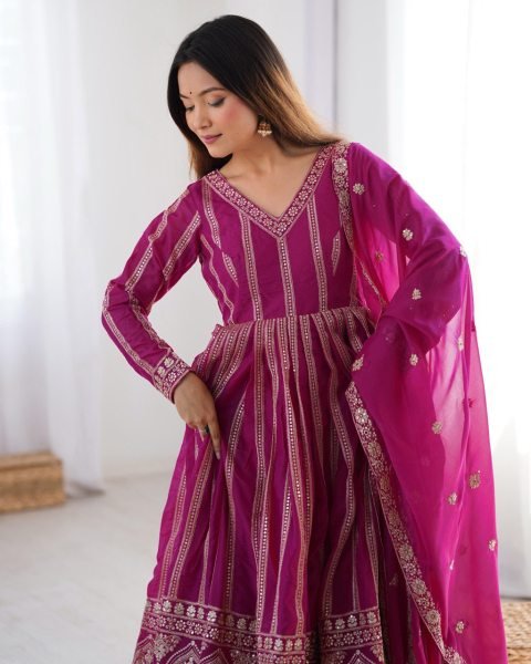 Stylish Anarkali Kurti Set 3 Piece Designer Ready to Wear Outfit with Dupatta at Manufacturer Rate Georgette Kurti 