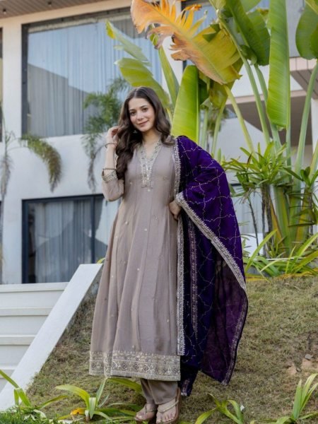 Stylish Cream Anarkali Suit with Embroidery Work for Women Kurtis