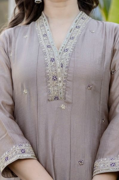 Stylish Cream Anarkali Suit with Embroidery Work for Women Anarkali Kurtis 