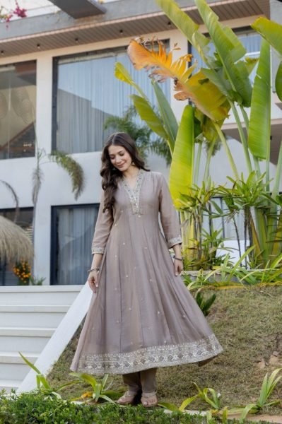 Stylish Cream Anarkali Suit with Embroidery Work for Women Anarkali Kurtis 
