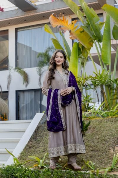 Stylish Cream Anarkali Suit with Embroidery Work for Women Anarkali Kurtis 