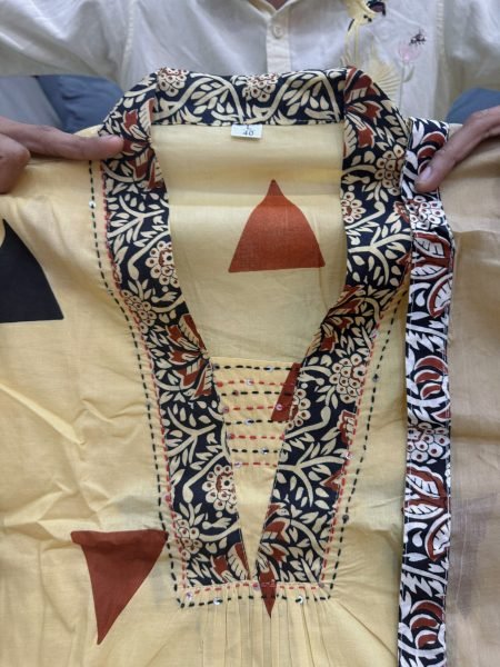 Stylish  Cream Jaipuri Cotton Kalamkari Printed Top Pant Dupatta Set for Daily and Office Wear Jaipuri Cotton Kurtis Wholesale