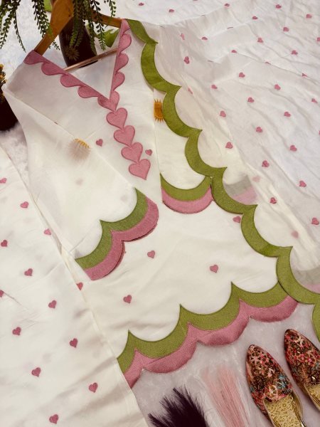 Stylish Off White Chanderi Farshi Salwar Suits Wth Zari Needle Dupatta At Direct Factory Pric Ready To Wear Collection