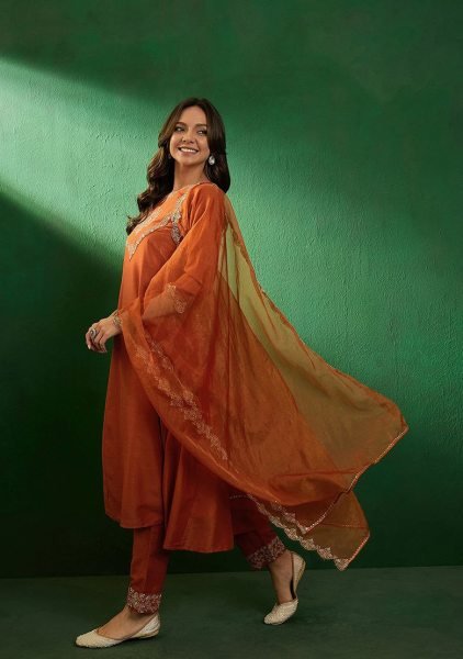 Stylish Silk  PV Chanderi  Embroidered Suit     Jacquard Dupatta   Silk Bottom Anarkali Kurtis 