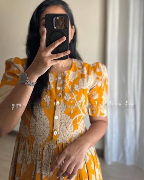 Summer Collection Beautiful Flower Print Cotton Fancy Gown Kurti For Women Cotton Kurtis Wholesale