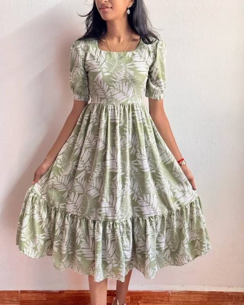 Summer Collection Women Classic Square Neck Green Print Dresses   Gown  Cotton Kurtis Wholesale