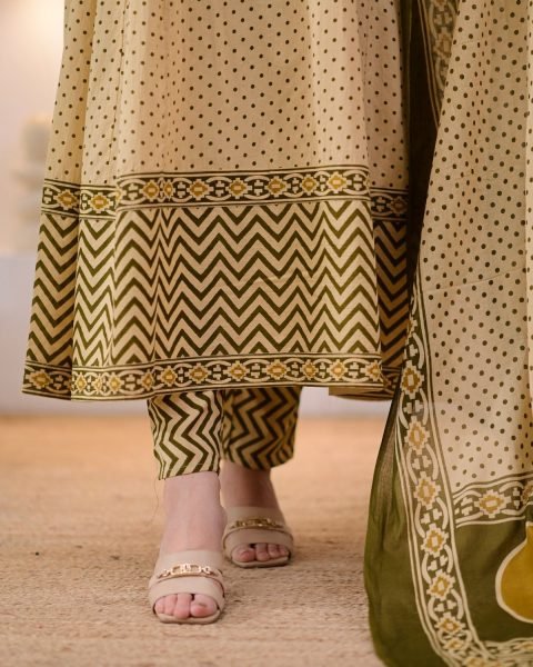 Supreme Cream Jaipuri Pure Cotton Suit Set with Printed Pants and Cotton Dupatta Anarkali Kurtis 
