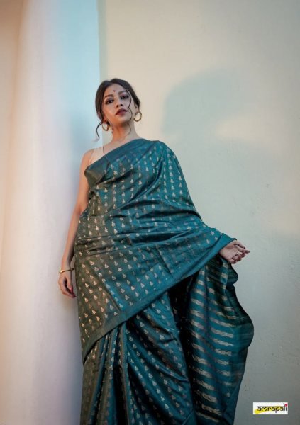 Teal Grace Lightweight Banarasi Saree with Blouse for Classic Celebrations Banarasi Saree Wholesale