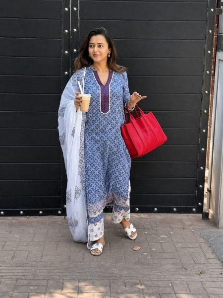 Tejasvi Prakash wear Stylish Printed Kurti Pant Set for Summer Collection Kurtis