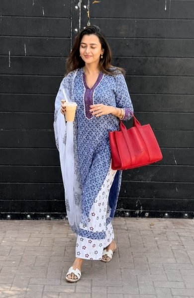 Tejasvi Prakash wear Stylish Printed Kurti Pant Set for Summer Collection Printed Kurtis
