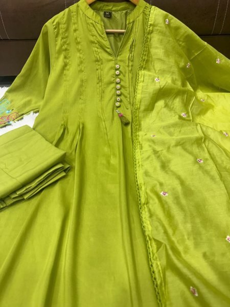 three piece kurti set with embroidery work for women's  Embroidery Kurtis 