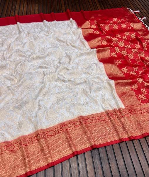 Traditional Bengali White Saree with Red Blouse For Durga Puja Georgette Sarees Wholesale
