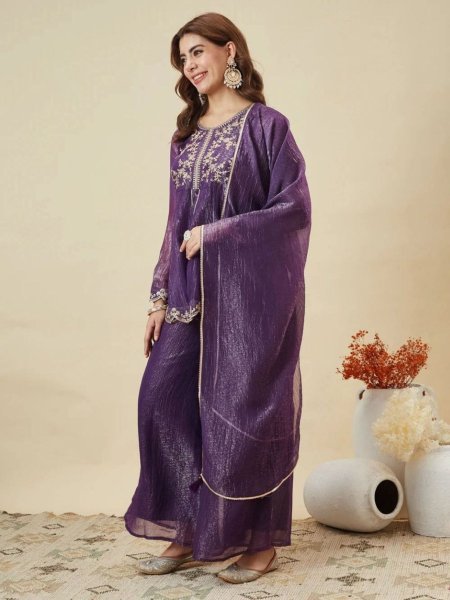 Traditional purple Embroidered Kurti with Dupatta and Bottom Kurtis