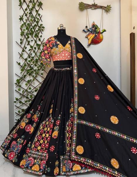 Trending Navratri Lehenga Choli with Dupatta And Real Mirror Work at Wholesale Rate Navratri Lehnega Choli