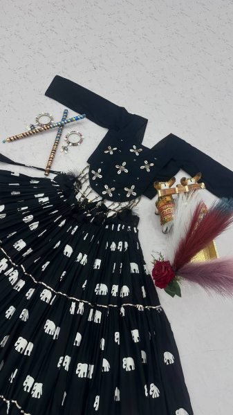 Trendy Black Pure Cotton 9 Meter Flair Lehenga Choli with Hand Kodi Work for Navratri Navratri Lehnega Choli