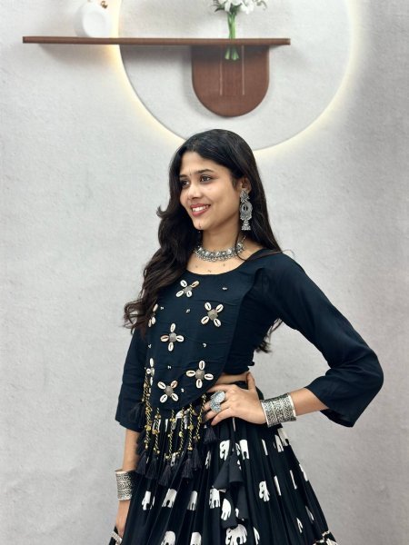 Trendy Black Pure Cotton 9 Meter Flair Lehenga Choli with Hand Kodi Work for Navratri Navratri Lehnega Choli