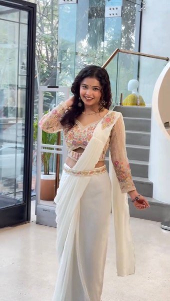 Trendy Ready to Wear White Saree with Embroidery and Waist Belt for Festive Look Ready To Wear Saree 