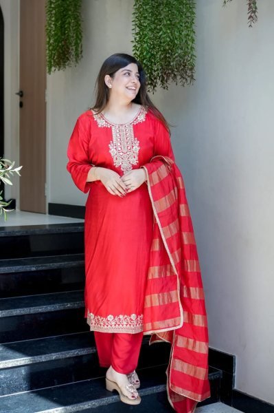 Trendy Red Georgette Kurti Pant Dupatta Set with Embroidery Work  Straight Cut Long Kurtis