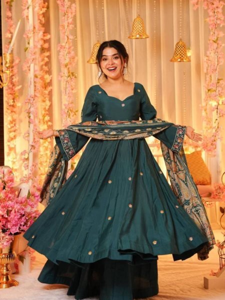Trendy Teal Kurti Palazzo in Chinnon Silk with Dupatta 