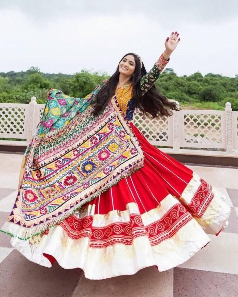 Tussar Silk Gujarati Garba Navratri Lehenga Chaniya Choli Navratri Lehnega Choli