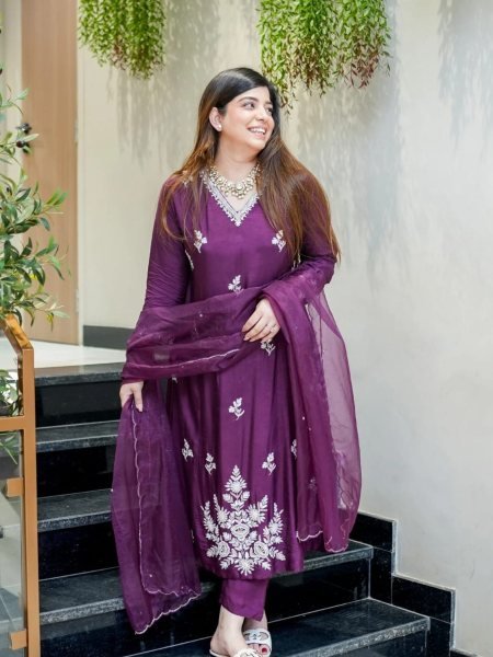 Unbeatable Purple Muslin Kurti Pant Dupatta Set with Embroidery Work Kurtis