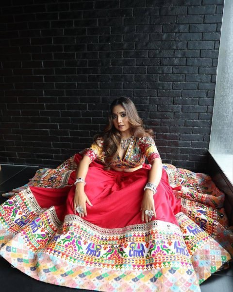 Unbeatable Red Heavy Muslin Cotton Navratri Lehenga Choli with Real Mirror Work Navratri Lehnega Choli