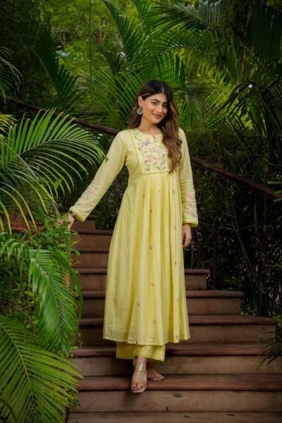 Unbeatable Yellow Chanderi Silk Kurta Pant Dupatta Set for Festive Wear Anarkali Kurtis 