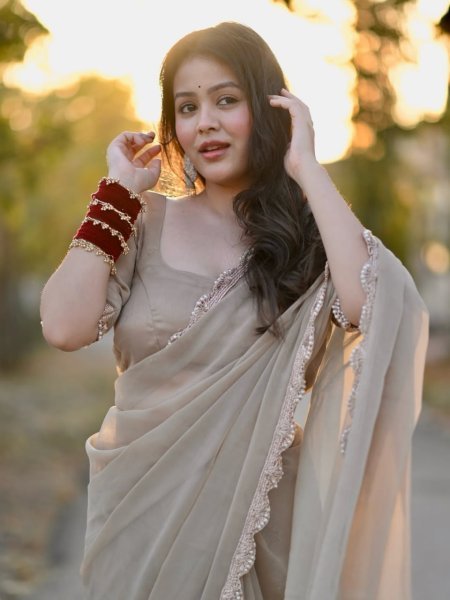 Unique Cream Star Georgette Saree with Hand Made Moti Lace Work Silk Sarees Wholesale