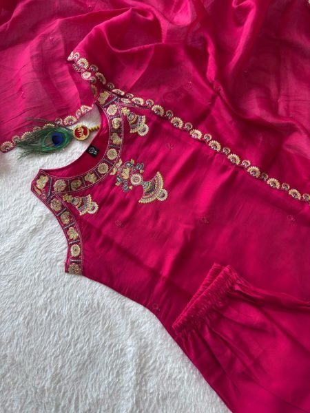 Unique Hot Pink Mul Chanderi Kurti Set with Embroidered Dupatta at Manufacturer  Embroidery Kurtis 