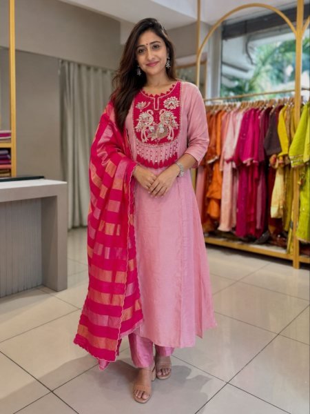 Unique Pink Mul Chanderi Kurti Set With HandWork On Neck For Women 3 Piece Kurti Set
