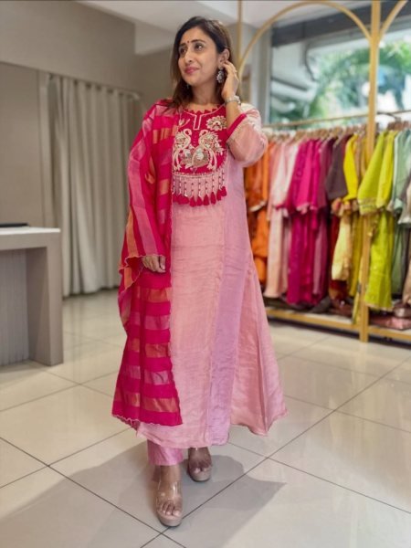 Unique Pink Mul Chanderi Kurti Set With HandWork On Neck For Women 3 Piece Kurti Set