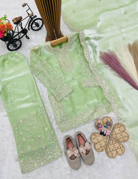 Unique Pista Comfortable Kids Ethnic Wear with Soft Inner Lining Girls Wear