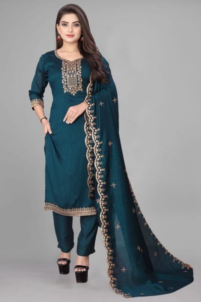 Unique Rayon Slub Embroidered Kurti Pant Set with Organza Dupatta for Resellers and Retailers Embroidery Kurtis 