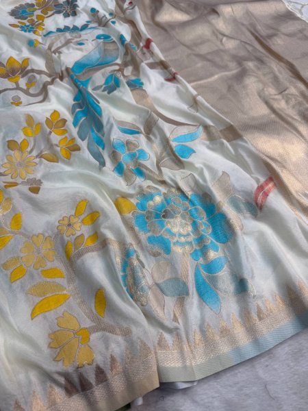Unique White Khadi Crepe Saree with Fancy Latkan Design at Wholesale Price Silk Sarees Wholesale
