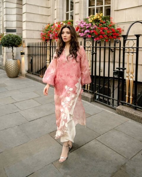 Unparalleled Pink Designer Organza Shrug with Rayon Pant and Cotton Inner Top Ready To Wear Collection