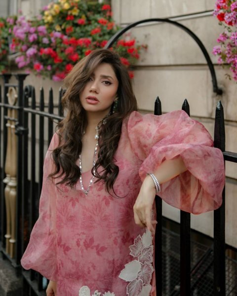 Unparalleled Pink Designer Organza Shrug with Rayon Pant and Cotton Inner Top Ready To Wear Collection