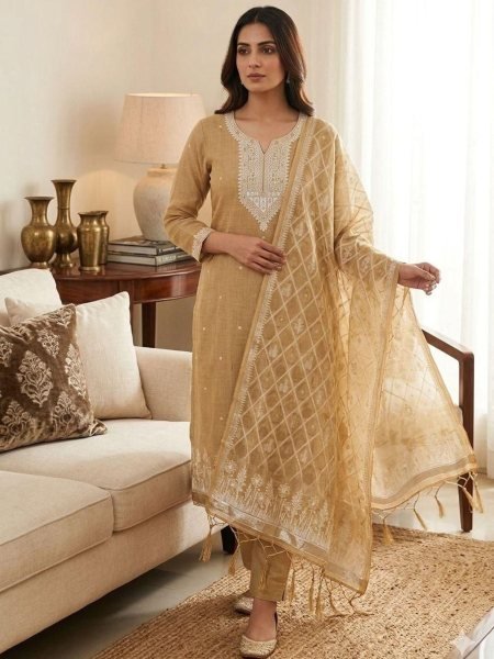 Upscale Cream Pichwai Weaving Suit Set for Boutique and Reseller Buyers 