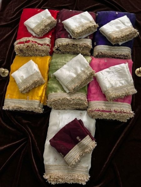 Upscale Green Festive Collection Space Silk Saree with Elegant Lace Border Work Embroidery Sarees Wholesale