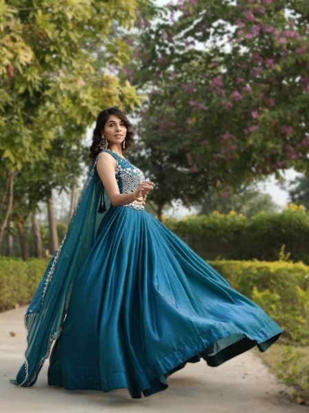 Upscale Teal Blue Women's Fendy Silk Lehenga Choli with Heavy Beads Work for Bridal Wear Designer Lehenga Choli