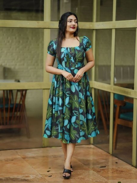 Versatile Black Blue Green Abstract Floral A Line Dress for Women 