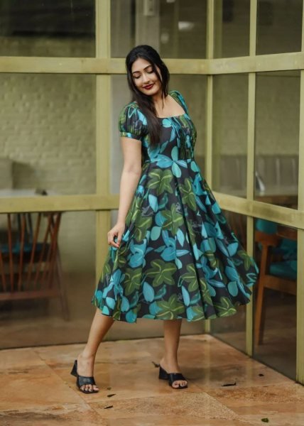 Versatile Black Blue Green Abstract Floral A Line Dress for Women Western Ladies Top Wholesale