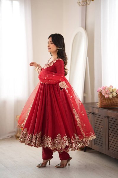 Versatile Red Karwa Chauth Special Doremon Crush Top Bottom Dupatta Set For Festival Ready To Wear Collection
